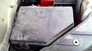 2015-2017 Buick Enclave Engine Fuse Box (Used OEM)