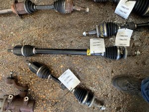 2017-2018 Hyundai Santa Fe Sport Front Drive Axle Shaft Assembly - Right (Passenger) (Used OEM)
