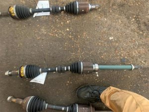 2017-2019 Nissan Rogue Sport Drive Axle Shaft - Front, Right (Passenger) (Used OEM)