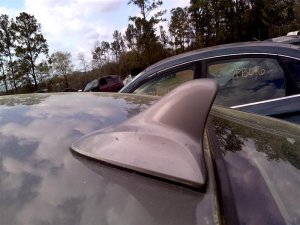 2011-2016 Hyundai Elantra White Roof Mounted Antenna (Used OEM)