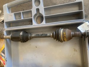 2010-2011 Cadillac SRX Front Drive Axle Shaft Assembly - Left (Driver) (Used OEM)