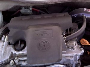 2008-2012 Chevrolet Malibu Engine Cover (Used OEM)