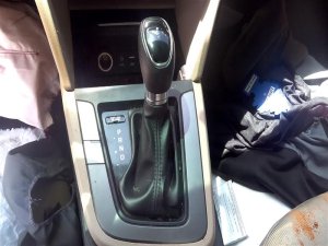 2017-2020 Hyundai Elantra Floor Transmission Shift Lever (Used OEM)