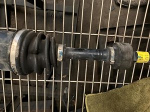 2017-2018 Hyundai Santa Fe Sport Front Drive Axle Shaft Assembly - Left (Driver) (Used OEM)