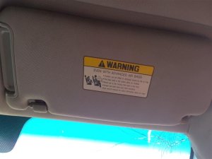 2010-2012 Hyundai Santa Fe Gray Illuminated Sun Visor without Sunroof - Right (Passenger) (Used OEM)