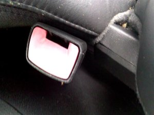2007-2009 GMC Acadia Gray Seat Belt Buckle with Pretensioner - Front (Used OEM)