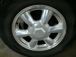 2002-2007 GMC Envoy 17x7 6-Spoke Alloy Wheel (Used OEM)