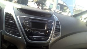 2014-2016 Hyundai Elantra AM/FM CD MP3 Radio Receiver (Used OEM)