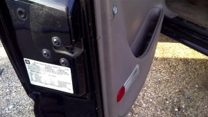 2002-2006 Cadillac Escalade Power Door Lock Actuator Latch - Left (Driver) (Used OEM)