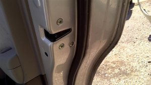 2017-2018 Hyundai Elantra Hood Latch (Used OEM)