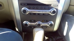 2010-2014 Nissan Murano Temperature Control Module with Heated Seat and Rear Wiper Controls (Used OEM)