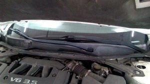 2013-2018 Nissan Altima Windshield Wiper Motor and Transmission Assembly - Front (Used OEM)