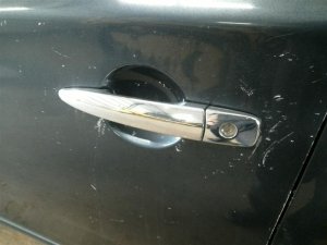 2013-2019 Nissan Sentra Chrome Chrome Exterior Door Handle Assembly - Front, Left (Driver) (Used OEM)