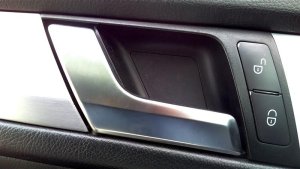 2008-2009 Mercedes-Benz C280 Silver Interior Door Handle - Left (Driver) (Used OEM)