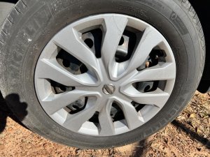 2014-2020 Nissan Rogue 17-inch 5 Double-Spoke Wheel Cover (Used OEM)
