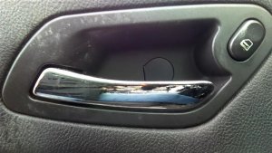2005-2010 Pontiac G6 Chrome Chrome Interior Door Handle - Left (Driver) (Used OEM)