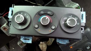 2005-2009 Pontiac G6 Manual Temperature Control Module (Used OEM)