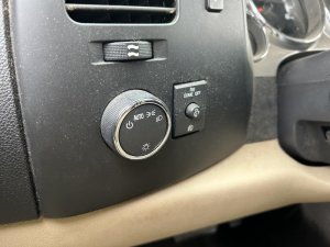 2007-2014 GMC Yukon XL Headlight and 4WD Selector Switch (Used OEM)