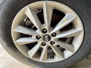 2019-2020 Kia Sorento 17x7 10-Spoke Silver Painted Alloy Wheel (Used OEM)
