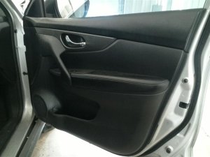 2015-2020 Nissan Rogue Black Door Interior Trim Panel with Power Windows and Locks - Front, Right (Passenger) (Used OEM)