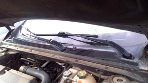 2016-2025 Chevrolet Malibu Black Windshield Wiper Motor - Front (Used OEM)