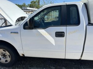2004-2008 Ford F-150 Front Exterior Door Handle with Keyless Entry Pad - Left (Driver) (Used OEM)