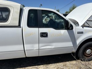 2004-2014 Ford F-150 White Front Exterior Door Handle with Key Hole - Right (Passenger) (Used OEM)