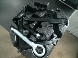 2018-2025 GMC Terrain Scissor Jack (Used OEM)