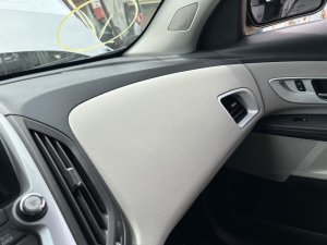 2011-2012 GMC Terrain Black Dashboard Air Bag - Right (Passenger) (Used OEM)