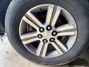 2015-2017 Chevrolet Traverse 18x7.5 6-Spoke Machined Charcoal Alloy Wheel (Used OEM)