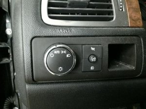 2007-2013 Chevrolet Avalanche Headlight Switch (Used OEM)