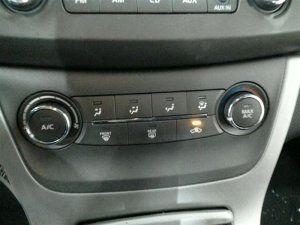 2013-2014 Nissan Sentra Manual Temperature Control Module (Used OEM)