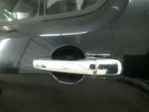2011-2019 Ford Explorer Chrome Chrome Exterior Door Handle - Rear, Left (Driver) (Used OEM)