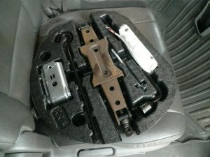 2011-2017 Honda Odyssey Scissor Jack (Used OEM)