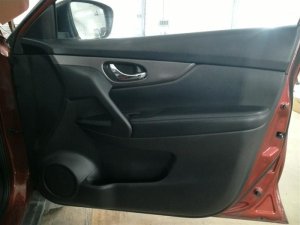 2014-2016 Nissan Rogue Black Door Interior Trim Panel - Front, Right (Passenger) (Used OEM)