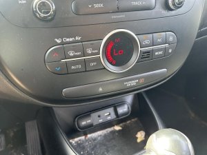 2017-2019 Kia Soul Silver Manual Temperature Control with Heated Seats and Rear Wiper (Used OEM)