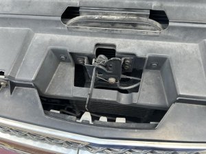 2007-2014 Cadillac Escalade Hood Latch (Used OEM)