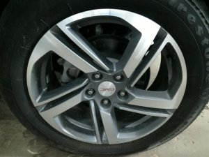 2018-2021 GMC Terrain Silver 18x7 5-Spoke Machined Charcoal Alloy Wheel (Used OEM)