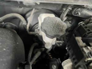 2014-2016 Hyundai Elantra Brake Master Cylinder (Used OEM)