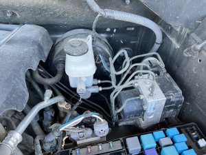 2008-2022 Toyota Sequoia Brake Master Cylinder (Used OEM)