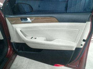 2015-2017 Hyundai Sonata Black Door Interior Trim Panel - Front, Right (Passenger) (Used OEM)