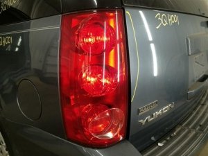 2007-2011 GMC Yukon Tail Light - Left (Driver) (Used OEM)