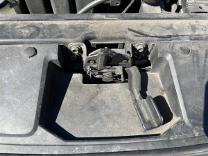 2017-2018 Hyundai Elantra Hood Latch (Used OEM)