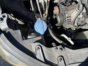 2017-2018 Hyundai Elantra Washer Fluid Reservoir and Pump Assembly (Used OEM)