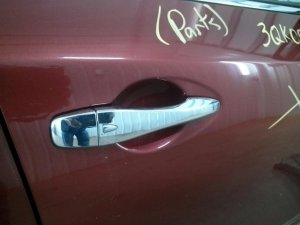 2013-2018 Nissan Altima Chrome Chrome Exterior Door Handle Assembly - Front, Right (Passenger) (Used OEM)