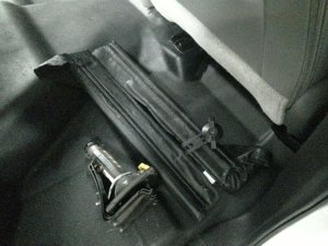 2015-2020 GMC Yukon XL Scissor Jack and Tool Kit (Used OEM)