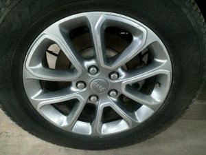 2014-2016 Jeep Grand Cherokee 18x8 Polished Smoked Hyper Alloy Wheel (Used OEM)