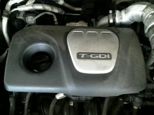 2016-2018 Hyundai Tucson 1.6L Turbocharged Engine Cover (Used OEM)