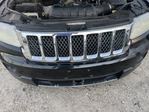 2011-2013 Jeep Grand Cherokee Gray Chrome Vertical Bar and Cross-Hatch Grille (Used OEM)