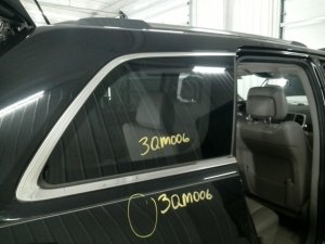 2011-2013 Jeep Grand Cherokee Privacy Tint Quarter Glass - Right (Passenger) (Used OEM)